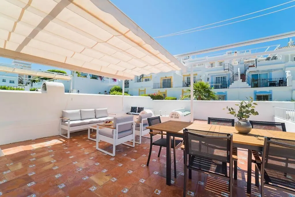 Aloha Pueblo Beautiful Apartment With Roof-Terrace Next To Aloha Golf Marbella Espanha